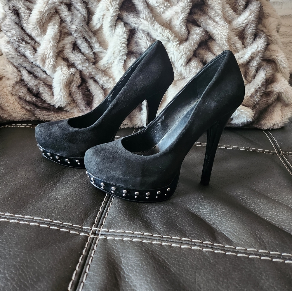 Chinese Laundry Black Stiletto Size 6.5